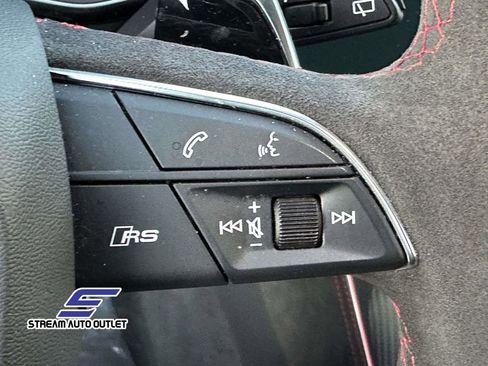 Used 2024 Audi RS Q8 image 23