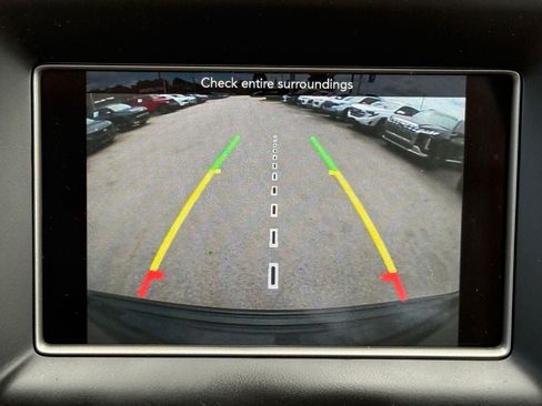 Used 2021 Jeep Grand Cherokee Laredo w/ Security & Convenience Group AWD/4WD image 28