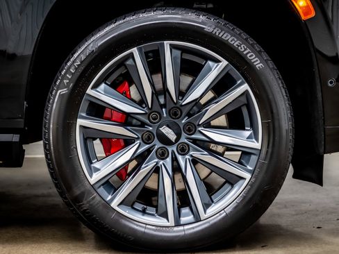 Used 2021 Cadillac Escalade Sport Platinum w/ LPO, ONYX Package image 36