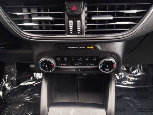 Used 2024 Ford Escape Active image 4