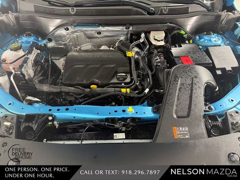 Used 2025 Chevrolet Trax RS w/ Driver Confidence Package FWD image 49