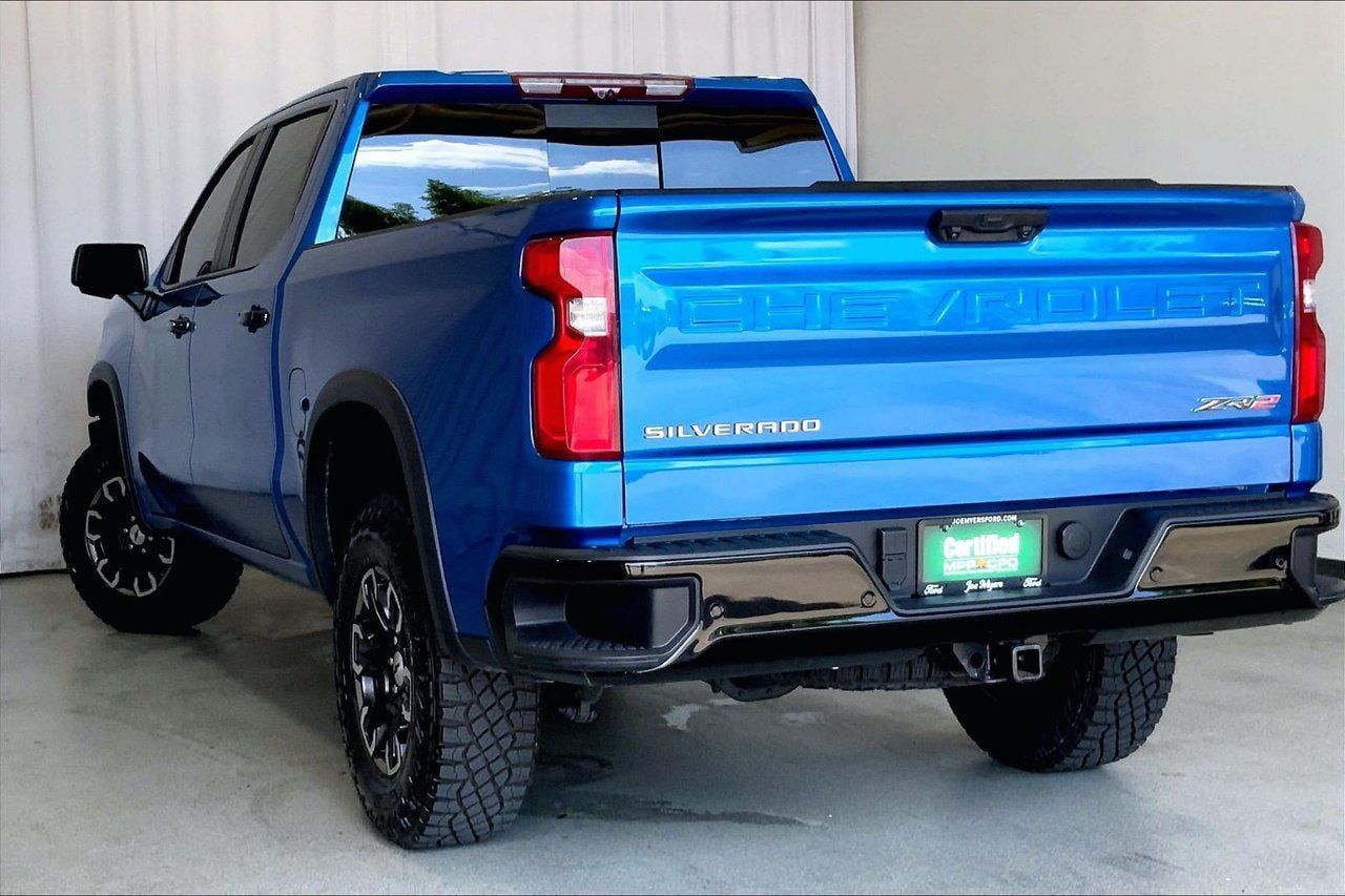 Used 2024 Chevrolet Silverado 1500 ZR2 w/ Technology Package AWD/4WD image 10