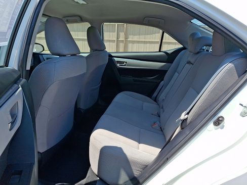 Used 2015 Toyota Corolla LE FWD image 12