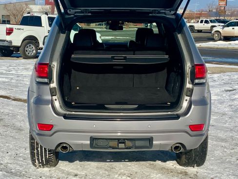 Used 2015 Jeep Grand Cherokee Altitude image 22