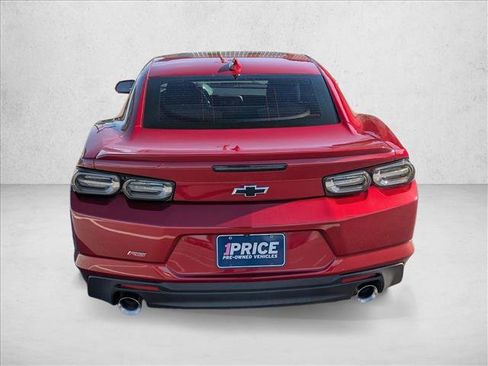 Used 2022 Chevrolet Camaro LT w/ Design Package 1 image 6
