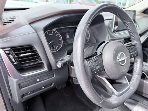 Certified 2023 Nissan Rogue SV w/ SV Premium Package AWD/4WD image 15