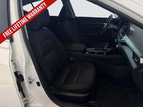Used 2024 Nissan Altima 2.5 SV w/ SV Premium Package FWD image 34