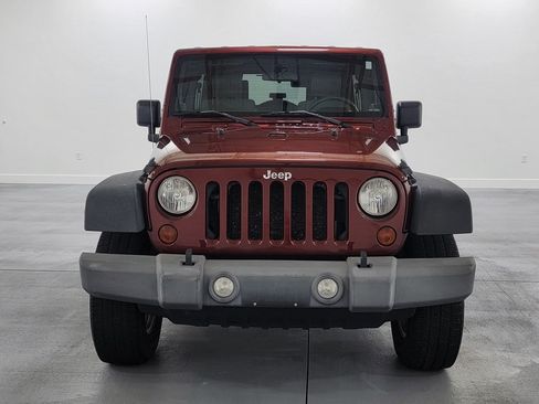 Used 2010 Jeep Wrangler Unlimited Sport AWD/4WD image 3