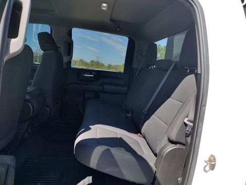 Used 2022 Chevrolet Silverado 2500 Custom w/ Custom Value Package AWD/4WD image 6
