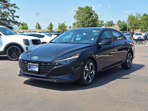 Certified 2023 Hyundai Elantra SEL w/ Convenience Package FWD image 7
