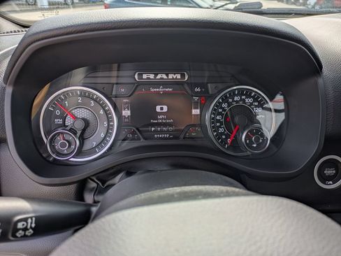 Used 2023 RAM 1500 Big Horn AWD/4WD image 18