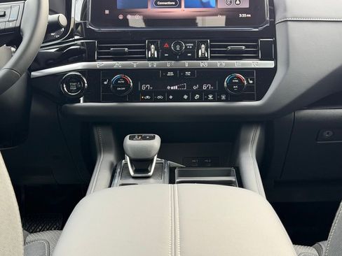New 2026 Nissan Pathfinder SV image 25