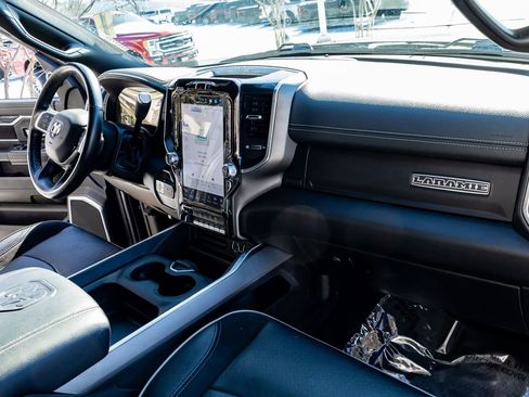 Used 2022 RAM 3500 Laramie image 17