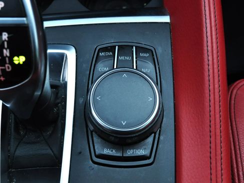 Used 2017 BMW X6 xDrive35i image 21