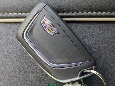 Used 2022 Cadillac Escalade Luxury image 25