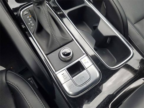 Used 2024 Kia Telluride LX image 27