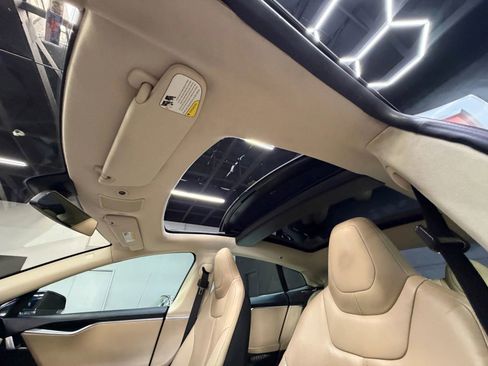 Used 2013 Tesla Model S Sedan 4D image 53