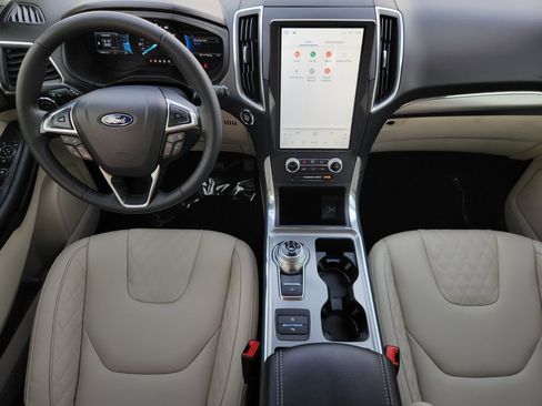 Used 2024 Ford Edge Titanium AWD/4WD image 26