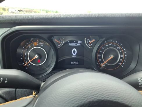 Used 2024 Jeep Wrangler Unlimited Sport AWD/4WD image 24