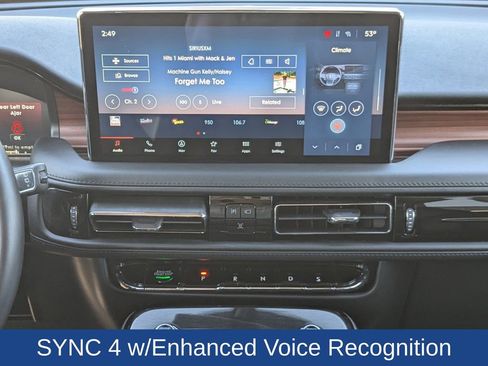 Used 2023 Lincoln Nautilus Reserve w/ Equipment Group 202A image 20