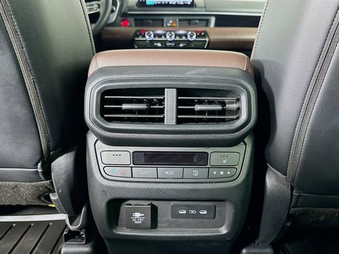 Certified 2024 Honda Pilot Elite image 27