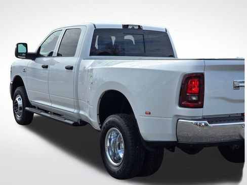 New 2026 RAM 3500 Tradesman AWD/4WD image 45