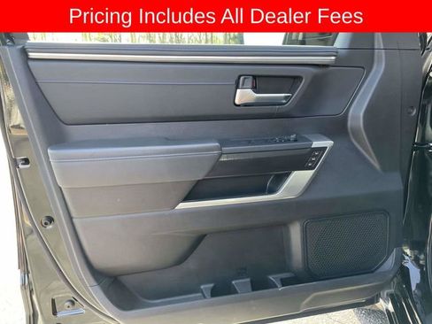 Used 2023 Toyota Tundra Platinum AWD/4WD image 18
