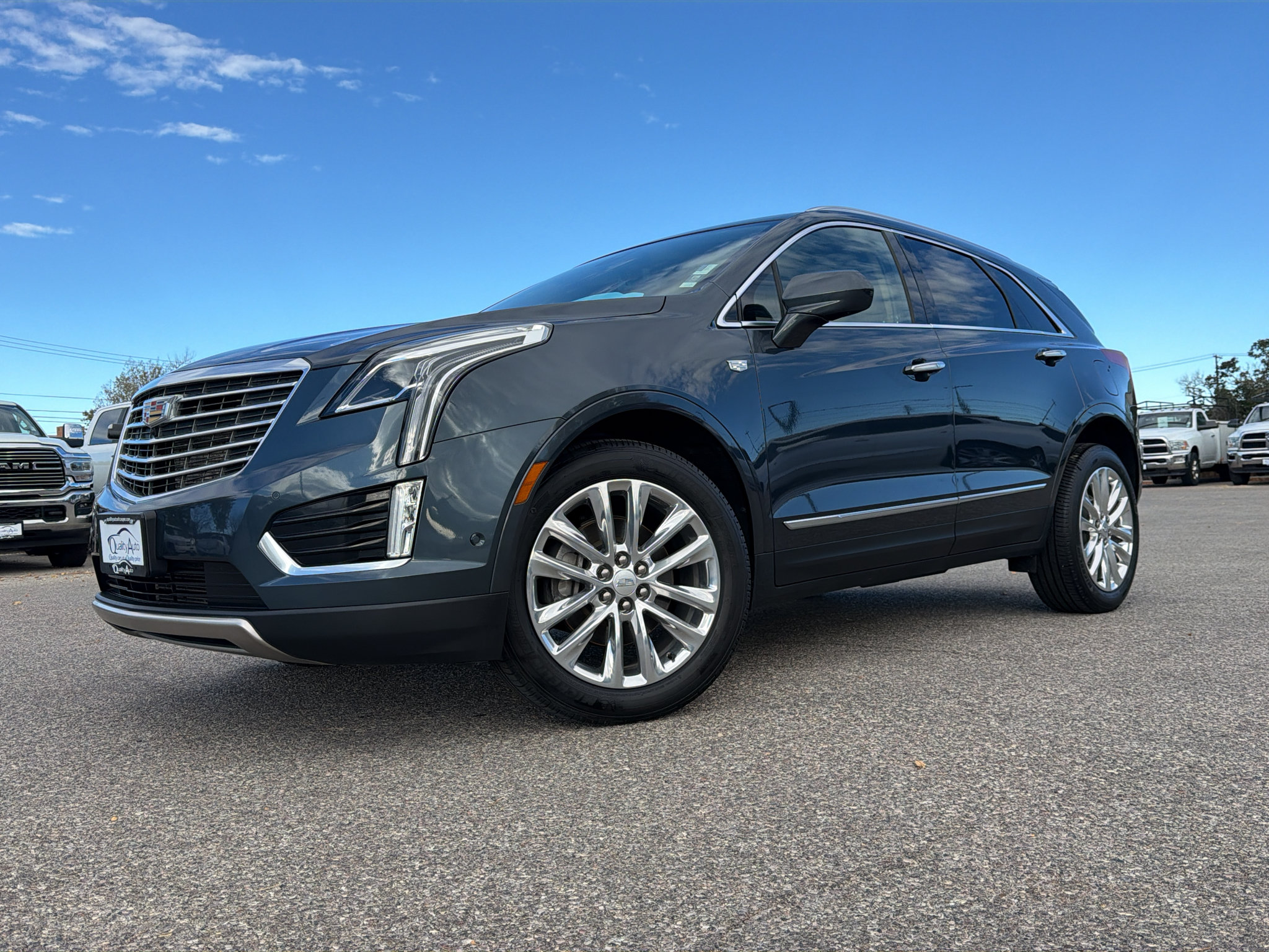 Used 2019 Cadillac XT5 Platinum AWD/4WD image 1