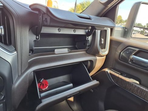 Used 2021 GMC Sierra 3500 Denali w/ Denali Ultimate Package AWD/4WD image 32