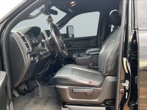 Used 2022 RAM 3500 Tradesman w/ Chrome Appearance Group AWD/4WD image 25