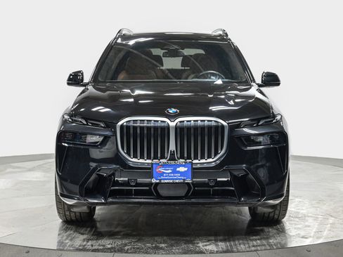 Used 2023 BMW X7 xDrive40i w/ Executive Package AWD/4WD image 10