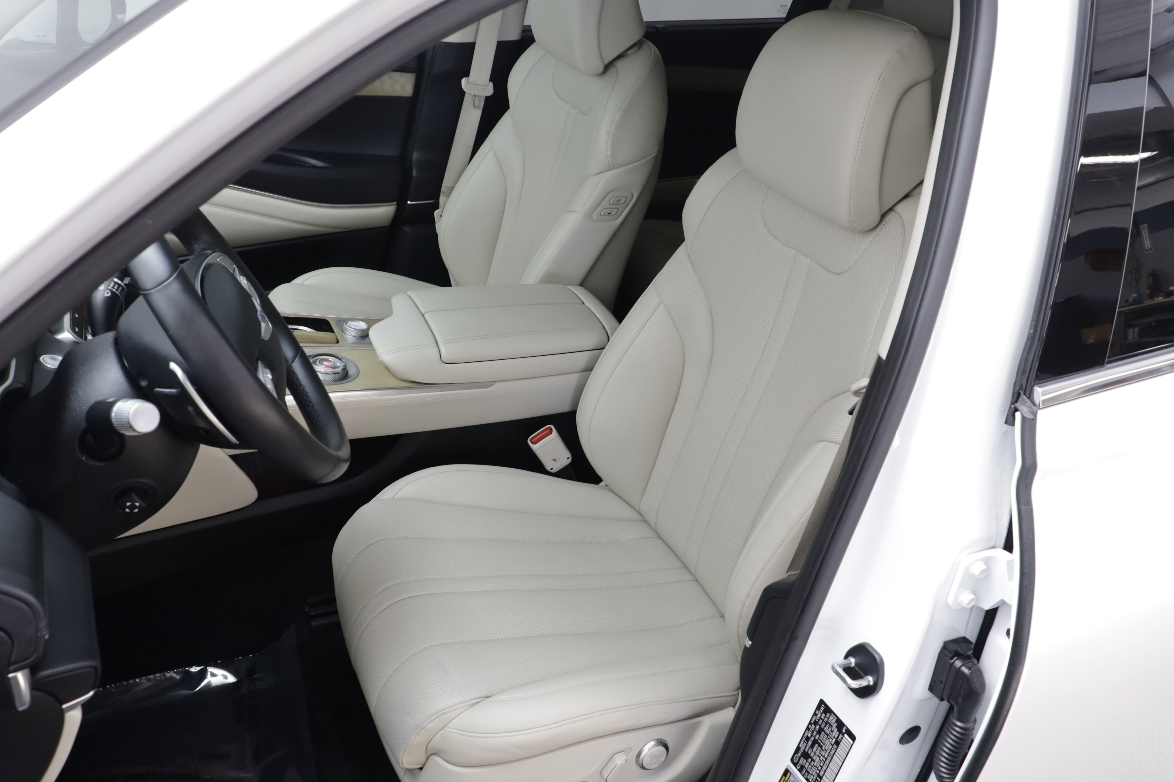 Used 2024 Genesis GV80 2.5T AWD/4WD image 14