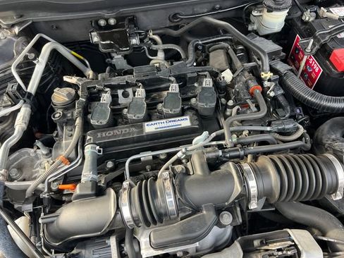 Used 2018 Honda Accord Sport image 32