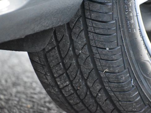 Used 2017 Volkswagen Golf S image 35