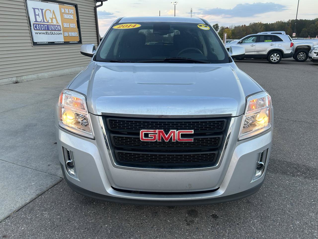 Used 2014 GMC Terrain SLE FWD image 2