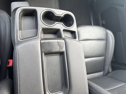 Certified 2025 GMC Sierra 1500 SLT RWD image 11