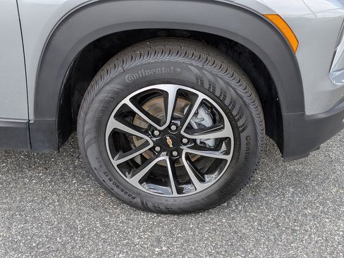 Certified 2025 Chevrolet TrailBlazer LT AWD/4WD image 30