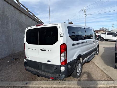 Used 2016 Ford Transit 350 XLT image 3
