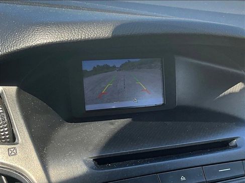 Used 2017 Ford Focus SE image 19