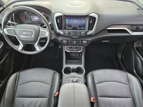 Used 2023 GMC Terrain SLT image 17
