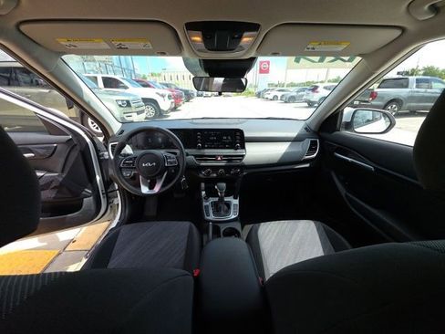 Used 2026 Kia Seltos LX FWD image 24
