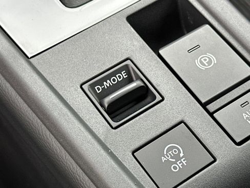 New 2026 Nissan Sentra SV w/ SV Convenience Package FWD image 32