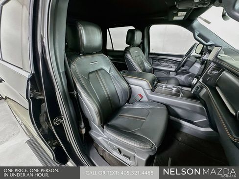 Used 2023 Ford Expedition Platinum AWD/4WD image 33