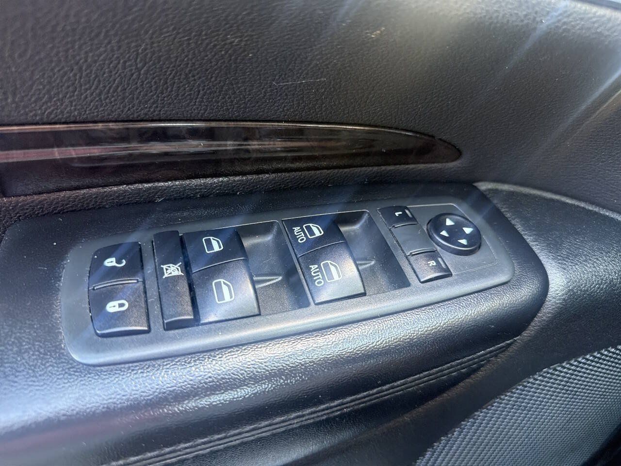 Used 2013 Dodge Durango Crew AWD/4WD image 24