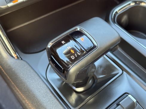 Used 2024 GMC Sierra 1500 AT4 w/ Technology Package image 21