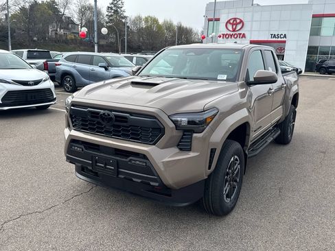 New 2026 Toyota Tacoma TRD Sport AWD/4WD image 3