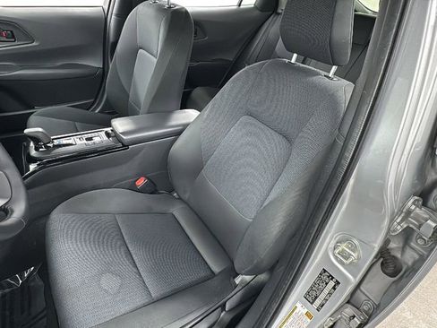 Used 2024 Toyota Prius LE image 10