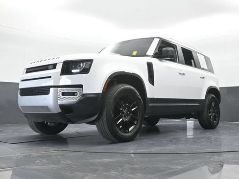 Used 2025 Land Rover Defender 110 S AWD/4WD image 72