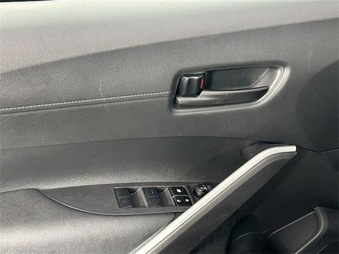 Used 2024 Toyota Corolla Cross LE image 22
