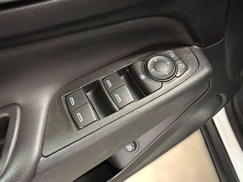 Used 2022 Chevrolet Equinox LT AWD/4WD image 14